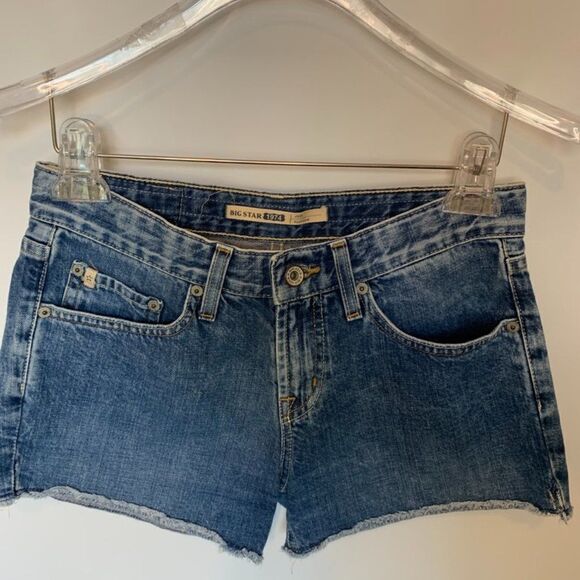 Big Star Joey Boyfriend Distressed Denim Short - Picture 1 of 6